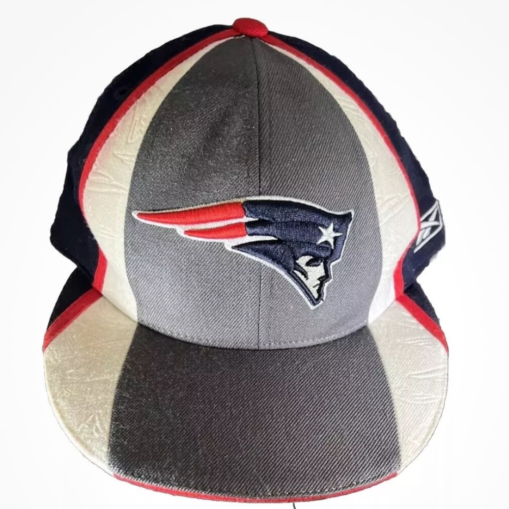 New England Patriots Hat Adult Navy Reebok Logo NFL Football‎ Strapback Cap